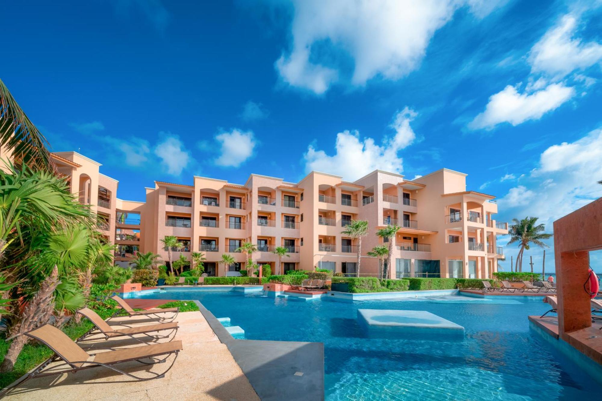 Condo Surf 407 - Beachfront Oceanview 1 Bedroom Condo Rental - at El Faro condos Playa del Carmen Exterior foto